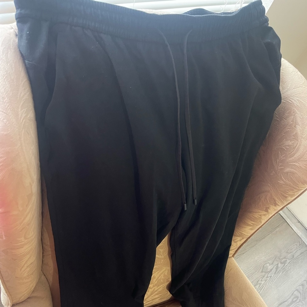Lululemon Black Women’s joggers- size 12.